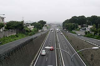 第三京浜野毛歩道橋からの眺め